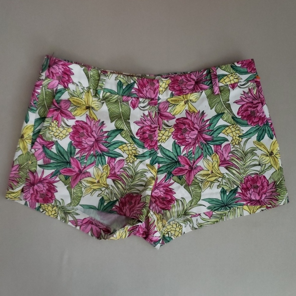 H&M TROPIC FLORAL SHORTS